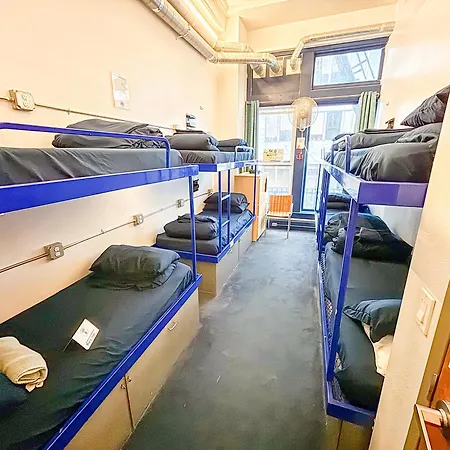 Ith San Francisco Pacific Tradewinds Backpacker Hostel-2